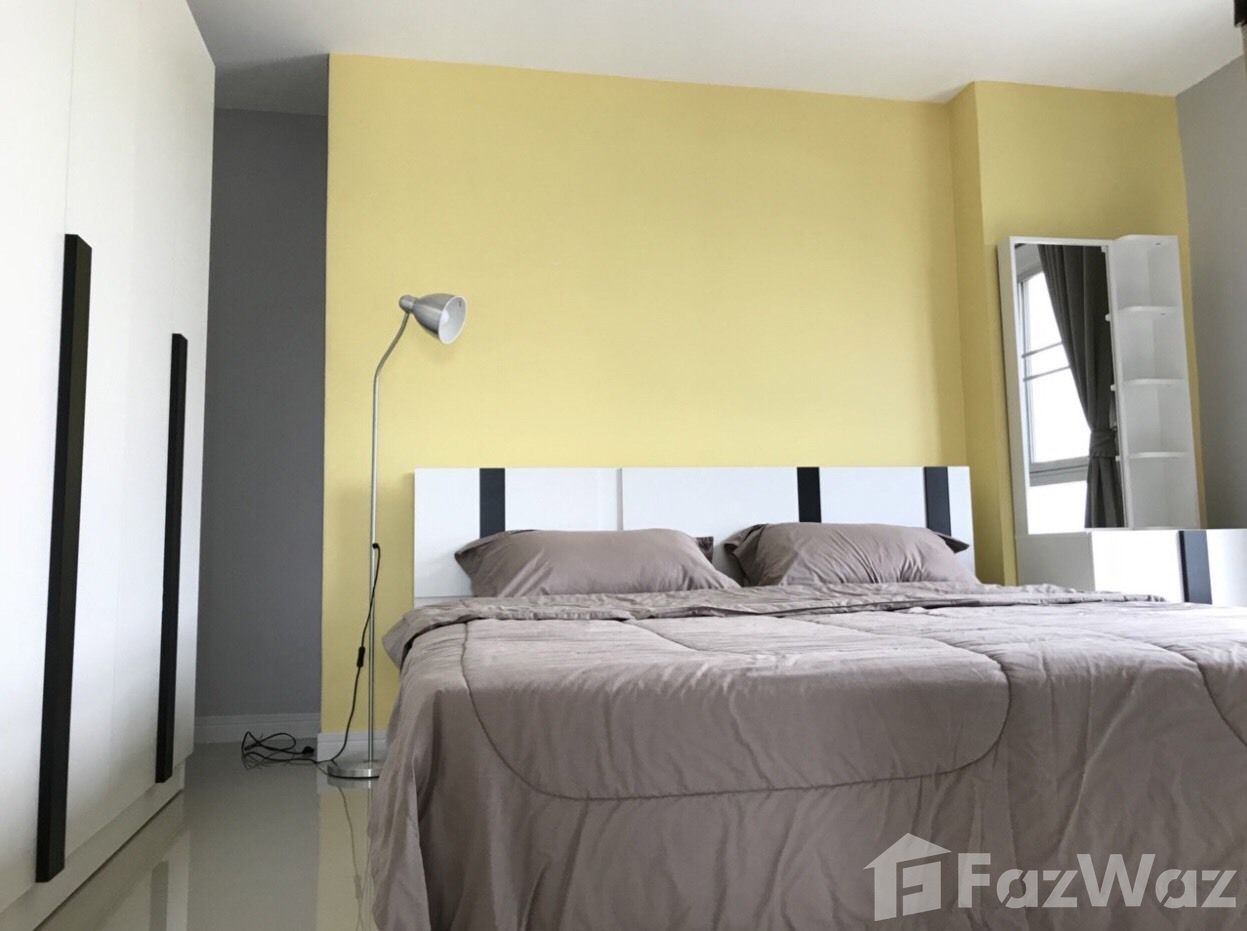 picture 2 Bedroom Condo for sale at Regent Home 4  1649158 - 7/12