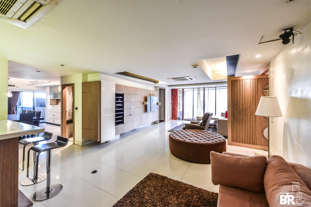 picture Special price, hurry before it’s gone Mahogany Tower - 4/10
