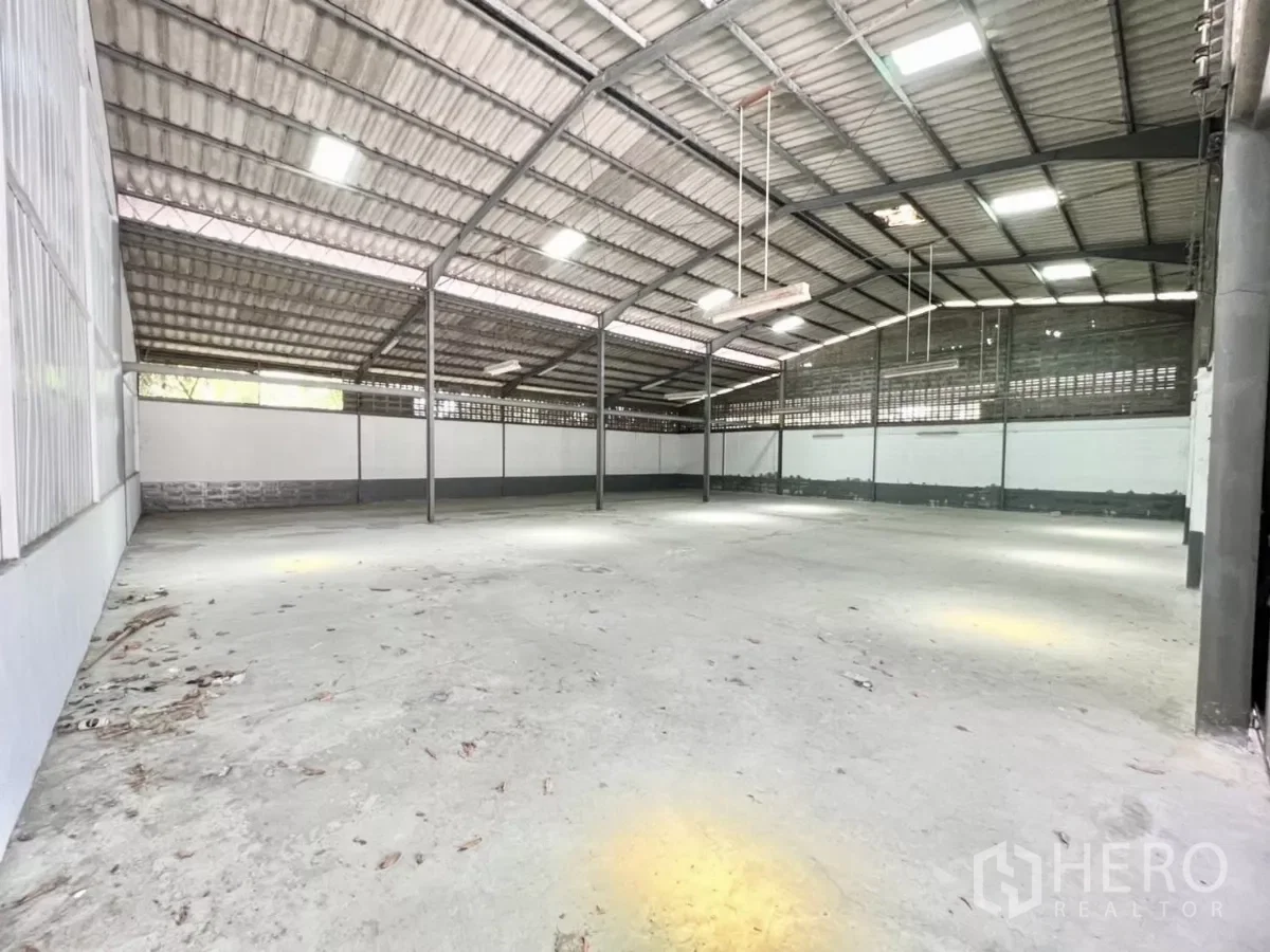 picture For rent Warehouse 700 sqm in Thai Ban Mai, Mueang Samut Prakan, Samut Prakan BTS Sai Luat - 2/8