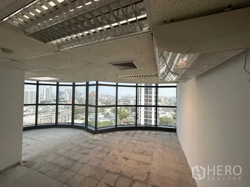 picture For rent Office Space 115 sqm in Watthana, Bangkok BTS Ekkamai - 2/5