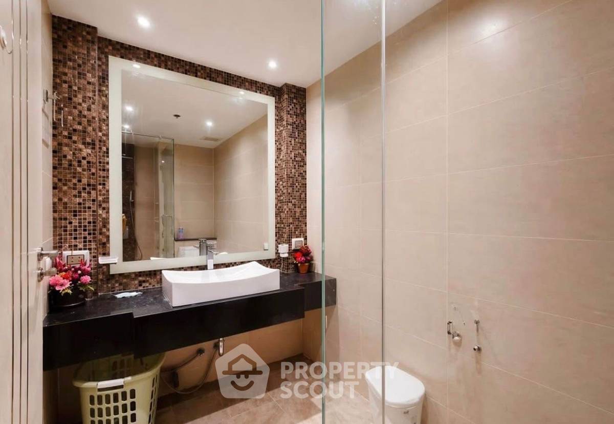 picture 1-BR Cosy Beach View Condo For Sale In Phratamnak (ID 3371555) - 6/8