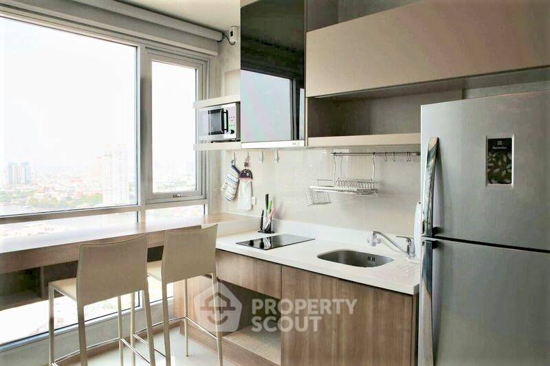 picture 30th-Floor 1-BR Condo At Rhythm Sathorn Near BTS Saphan Taksin (ID 3370797) - 2/10