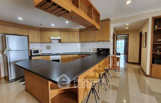picture Spacious 2-BR 150 Sqm At The Natural Place Suite Near MRT Lumphini (ID 1986074) - 3/9