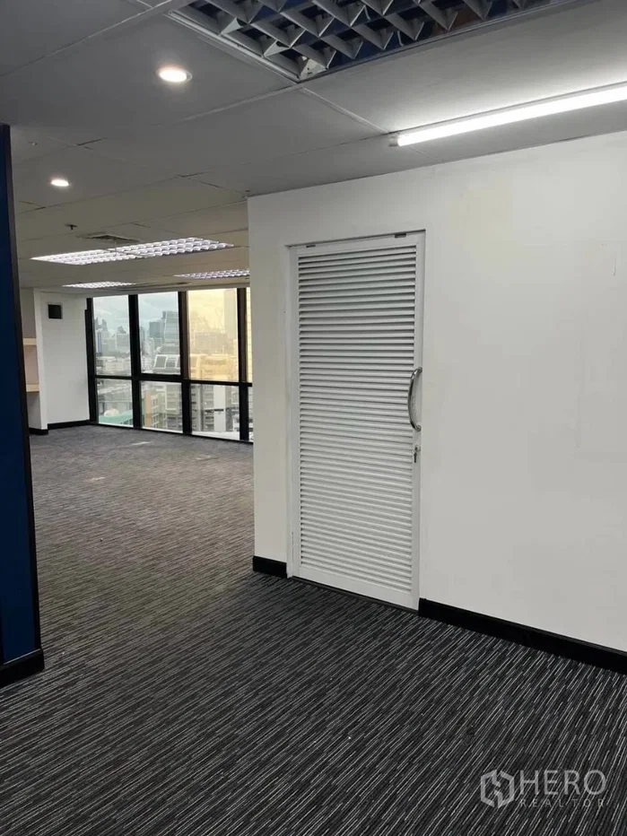 picture For Rent Office Space 165 sq.m. in Khlong Tan, Khlong Toei, Bangkok BTS Asok - 6/12