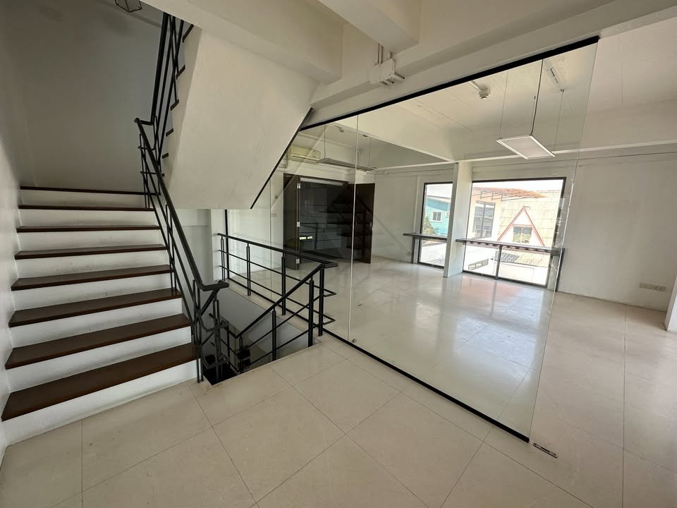 รูป #HHR203 ให้เช่าโกดัง/โรงงาน 250 ตร.ว. พร้อมอาคารสำนักงาน 4 ชั้น 📍 ใกล้ BTS ปุณณวิถี - รูปที่ 5/6