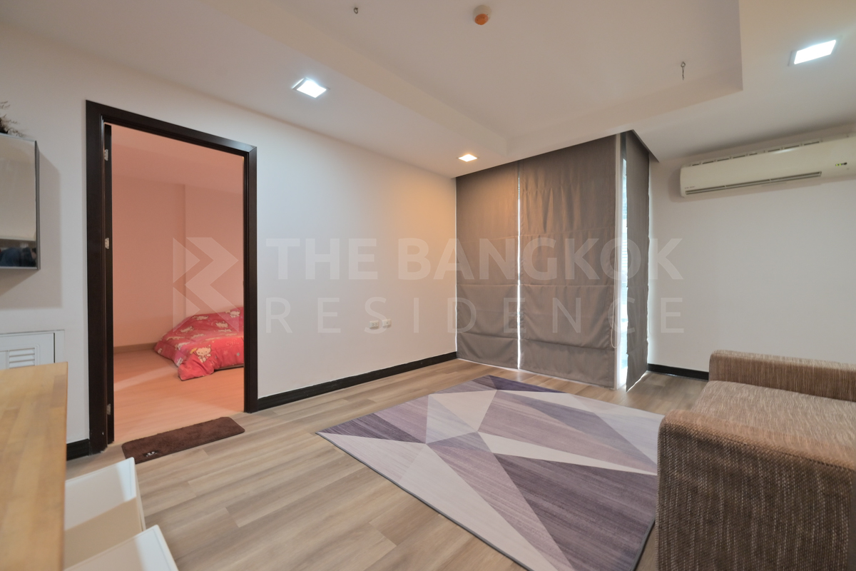 picture Condo D Ratchada 19 near null Maiyalap High-potential Location, Not as Expensive as You Think - 5/10