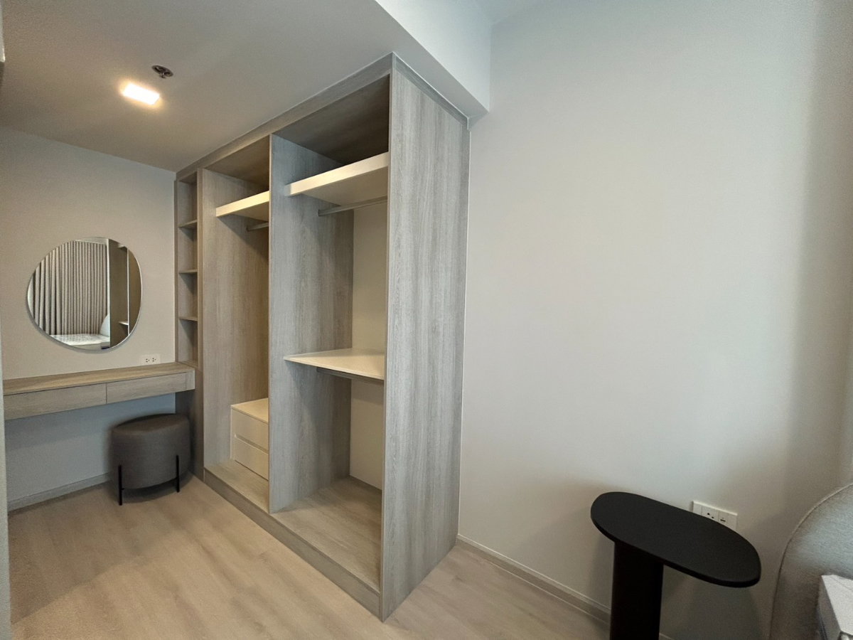 รูป ให้เช่าคอนโด โค้บบ์ รัชดา-พระราม 9 ห้องใหม่แกะกล่อง 1ห้องนอน วิวสระว่ายน้ำ โทร. 082-389-9314 (บู) - รูปที่ 5/26