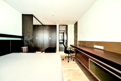 Condos for rent : The Lakes near BTS Asok Convenient Travel, Great Value per Square Meter
