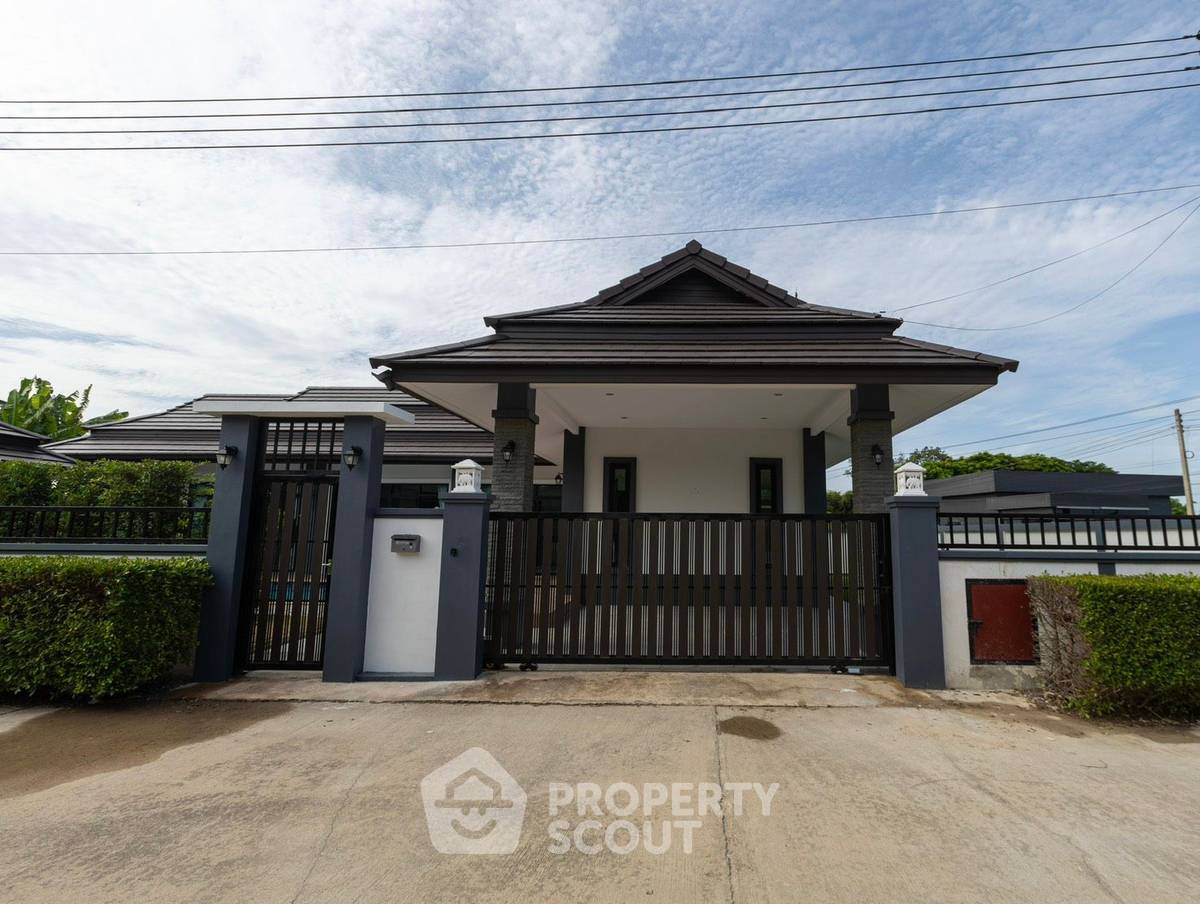 รูป วิลล่า 3-ห้องนอน ใน หินเหล็กไฟ (ID 2248774) - รูปที่ 3/30