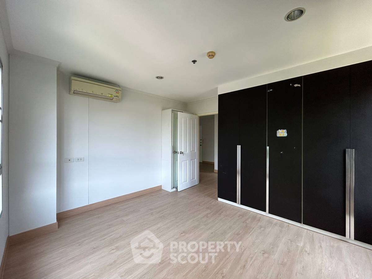 picture 1-BR Condo at Lumpini Place Rama VIII near MRT Bang Yi Khan (ID 3369681) - 2/12
