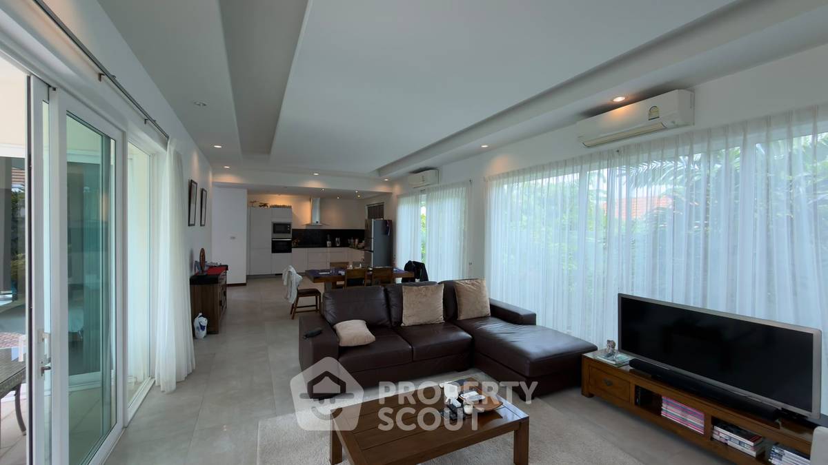 รูป ขายวิลล่า 3 ห้องนอน เลี้ยงสัตว์ได้ ที่ KayLana Resort Villas (ID 3369717) - รูปที่ 3/16