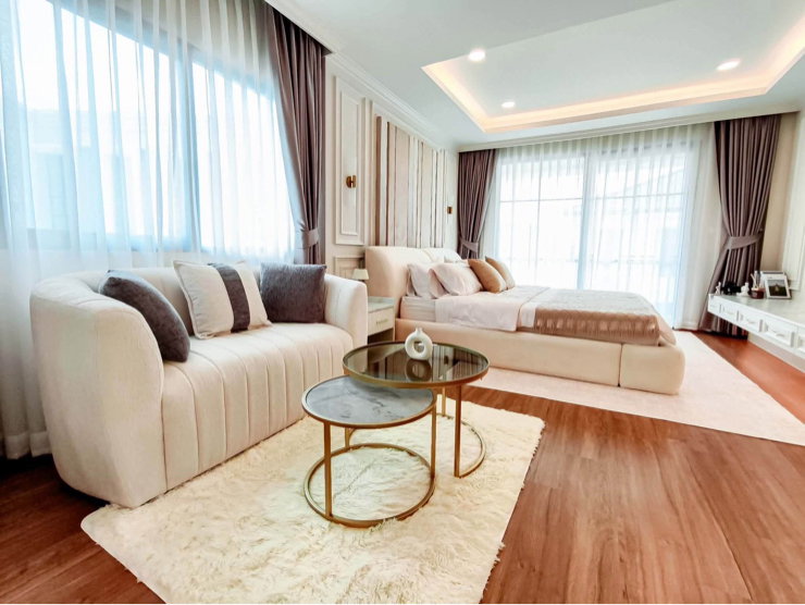 picture Large, luxurious rental house; fully furnished and equipped with appliances. - 4/50