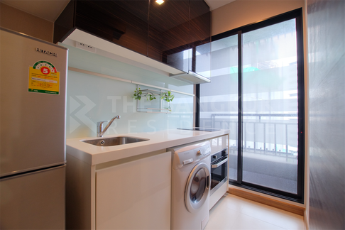 Ivy Ampio near MRT Cultural Center of Thailand Station Move-in Ready, Just Bring Your Stuff