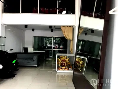 เช่าพื้นที่ขายของ ถนนเพชรบุรี (ตัดใหม่) กรุงเทพฯ : ให้เช่า พื้นที่ขายของ 80 ตรม คลองตันเหนือ วัฒนา กรุงเทพมหานคร BTS ทองหล่อ