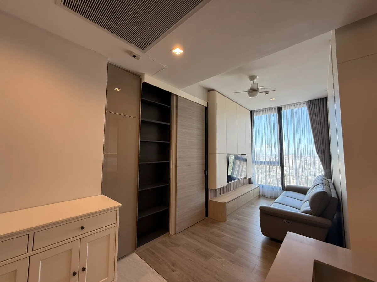 picture For Rent The Crest Park Residences | 2 Bed| Add line: @agentkarn - 6/15
