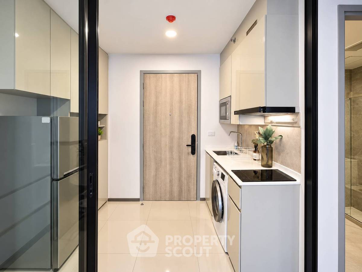 picture 200m To MRT Huai Khwang | 1-BR SOHO Bangkok Ratchada (ID 3368700) - 9/17