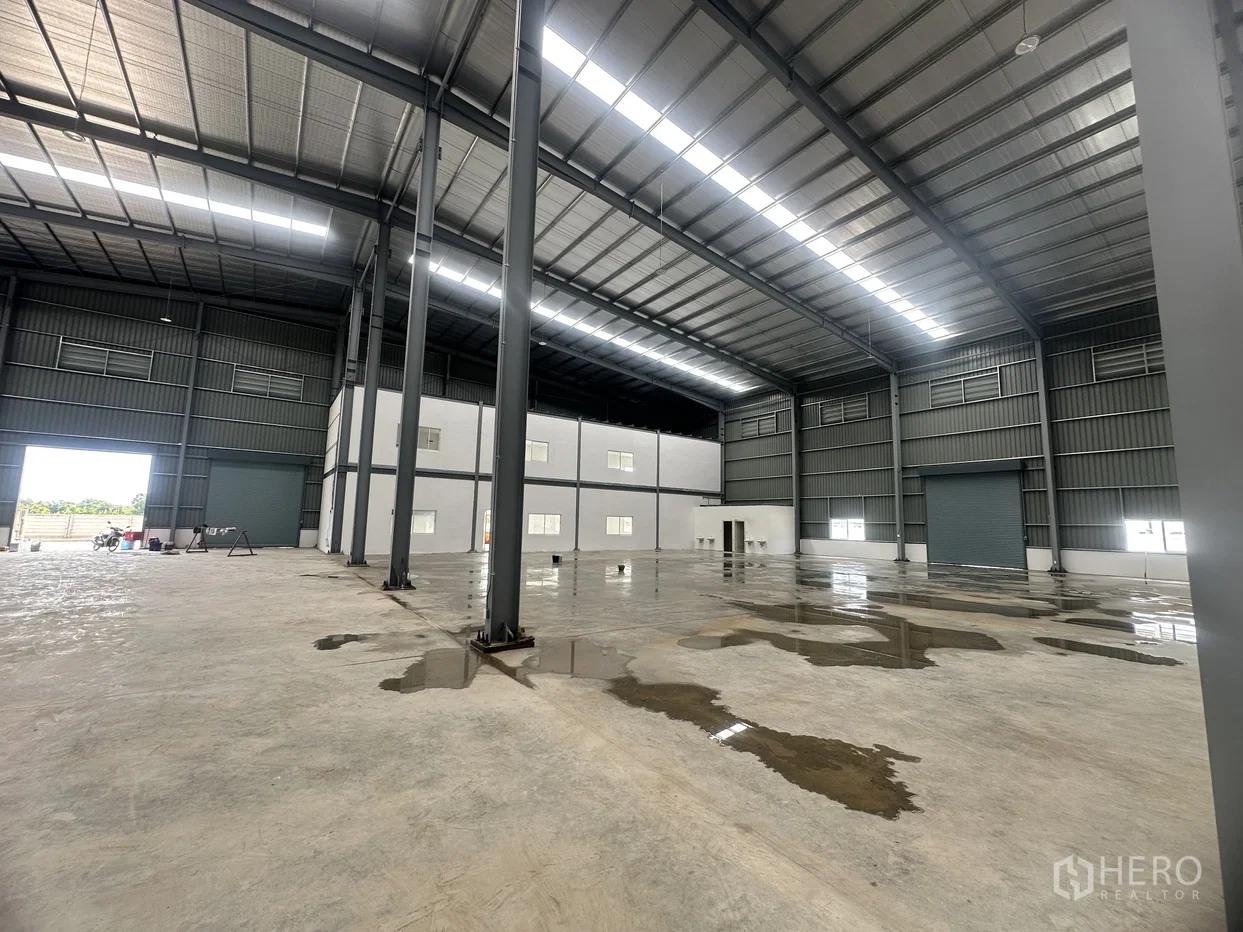 รูป ให้เช่าหรือขาย โกดัง 2380 ตรม ลำลูกกา ลำลูกกา ปทุมธานี - รูปที่ 9/11