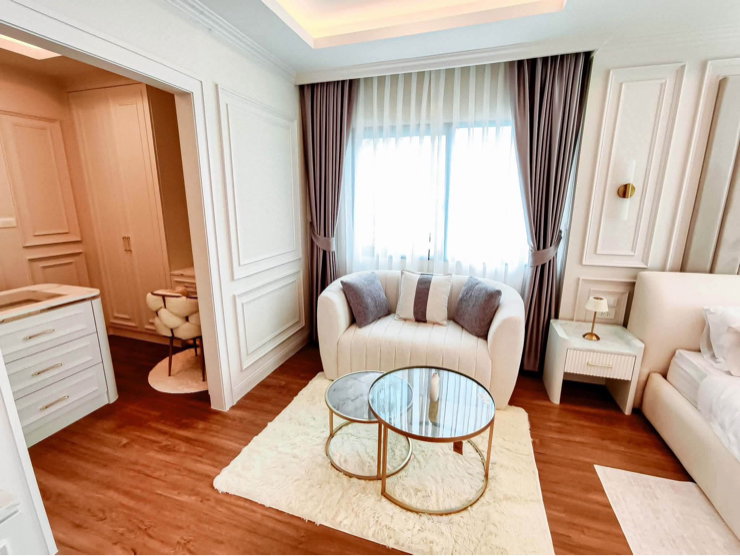picture Large, luxurious rental house; fully furnished and equipped with appliances. - 9/50