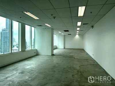 Office for rent Sukhumvit Road : For Rent Office Space 103 sq.m. in Khlong Toei Nuea, Watthana, Bangkok BTS Asok