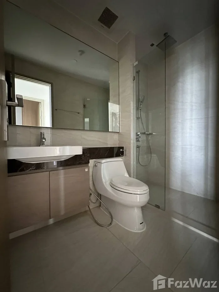 picture Ashton silom 6837426 - 11/14
