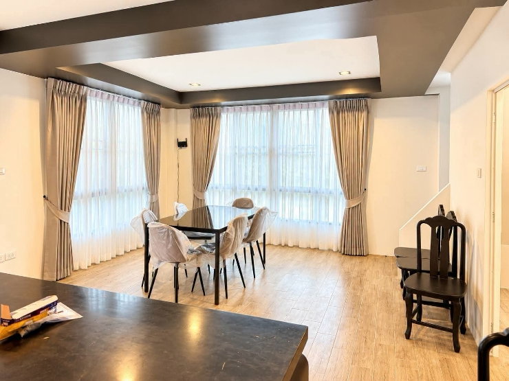 รูป เช่า พูลวิลล่าสุดหรู โซนสันทราย เชียงใหม่  Modern Barn Home Pool Villa บ้านพักสุดพิเศษบนพื้นที่กว่า 358 ตร.ว. พร้อมบ้านหลายหลังในบริเวณ เดียวกัน - รูปที่ 20/32