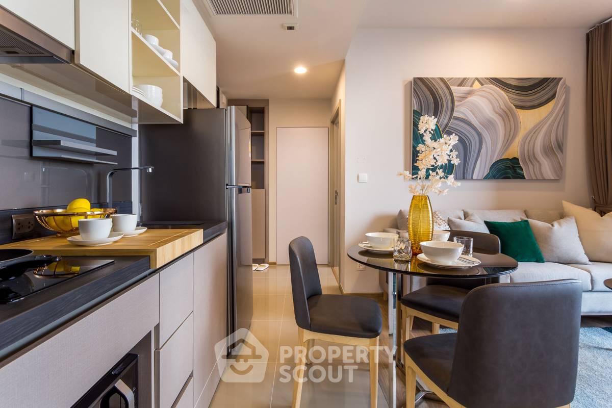 picture 39th-Floor 2-BR Condo At Oka Haus Sukhumvit 36 Near BTS Thong Lor (ID 1857486) - 23/40