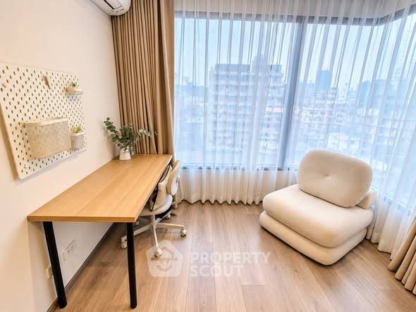 picture 200m To MRT Huai Khwang | 1-BR SOHO Bangkok Ratchada (ID 3368700) - 4/17