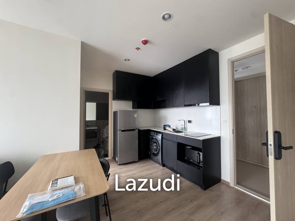 picture Nue District R9 46 sqm Corner Condo with City View in Huai Khwang - 4/9