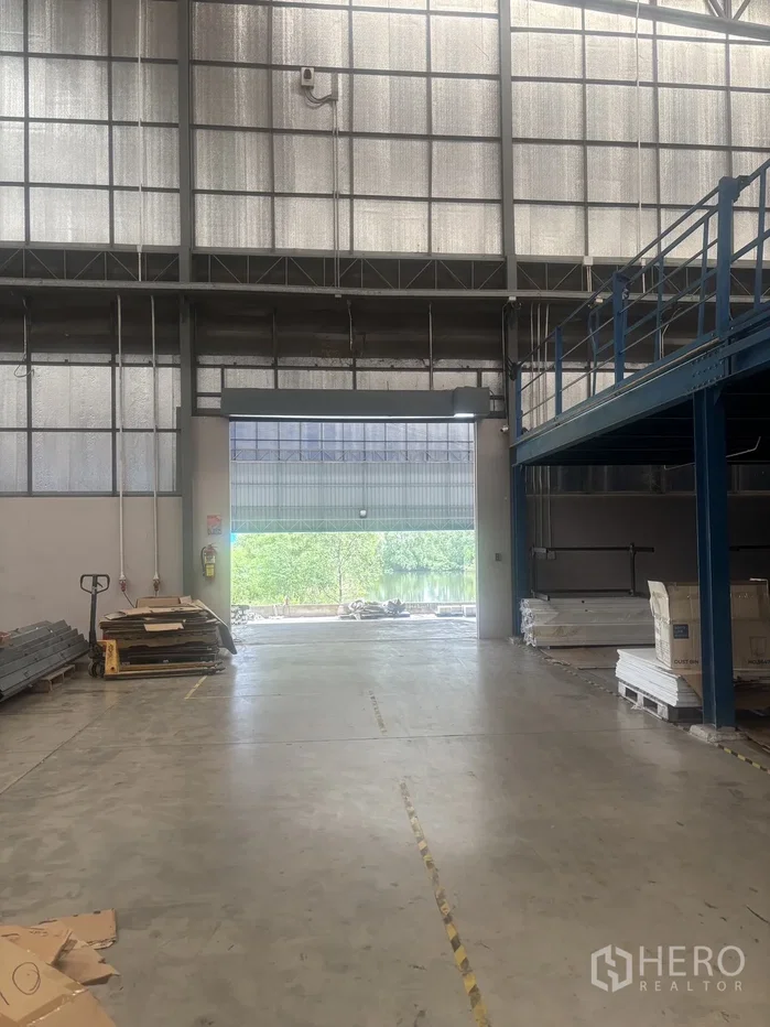 picture For rent Warehouse 5000 sq.m. in Phan Thai Norasing, Mueang Samut Sakhon, Samut Sakhon - 2/3