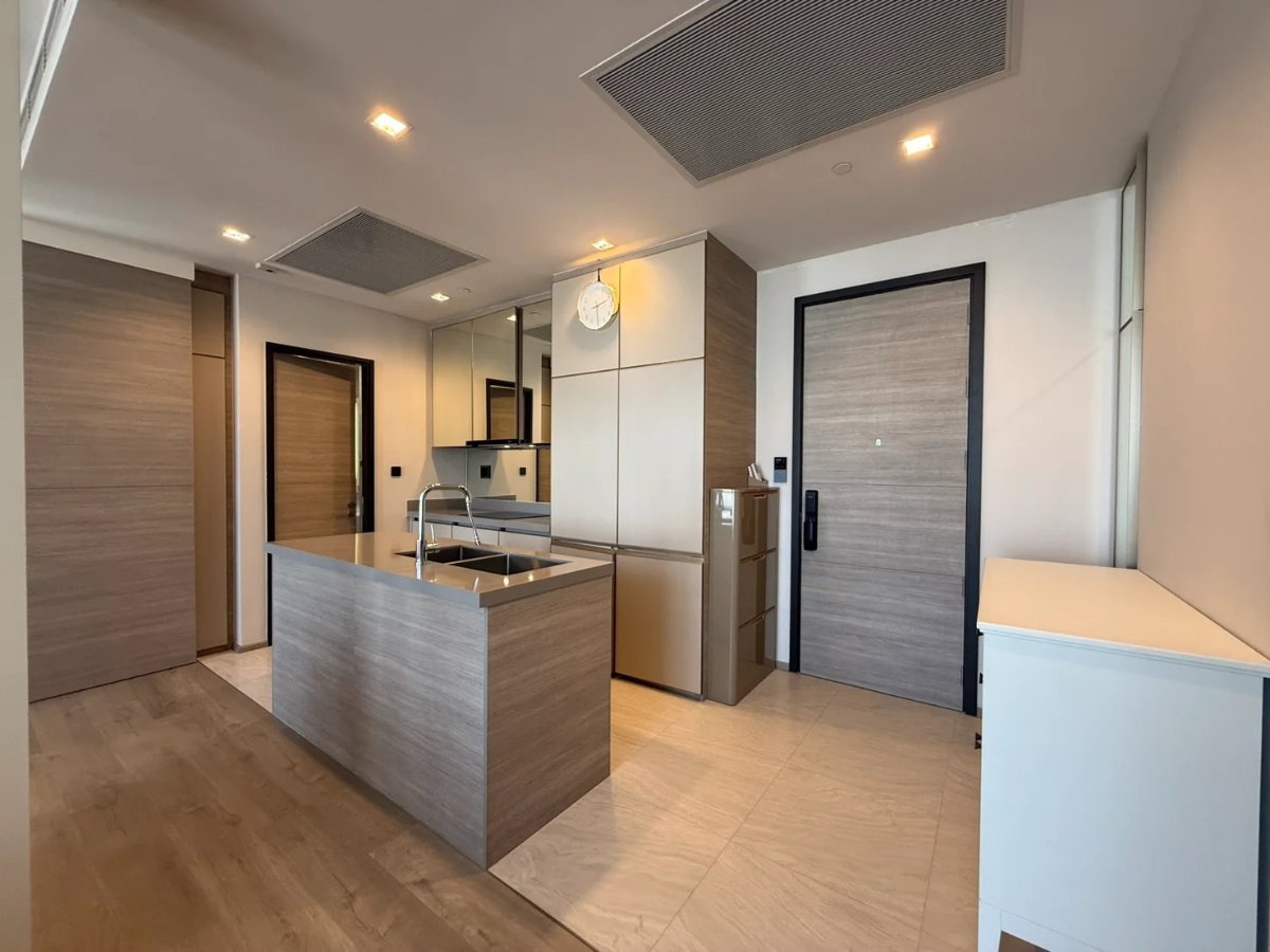 picture For Rent The Crest Park Residences | 2 Bed| Add line: @agentkarn - 3/15