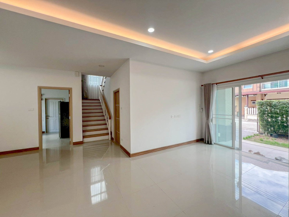 รูป บ้านเดี่ยว 2 ชั้นในโครงการ พร้อมระบบรักษาความปลอดภัย 24 ชม. ทำเลสันกำแพง ราคาเพียง 24,000 บาท/เดือน #ASP-H0788 - รูปที่ 6/14
