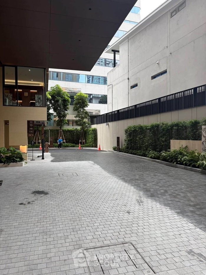 picture 18th-Floor 2-BR Condo At ROMM CONVENT Near BTS Sala Daeng (ID 3367688) - 13/19