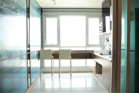 คอนโด 1 ห้องนอน ชั้น 30 Rhythm Sathorn ใกล้ BTS สะพานตากสิน 300 เมตร (ID 3370797)