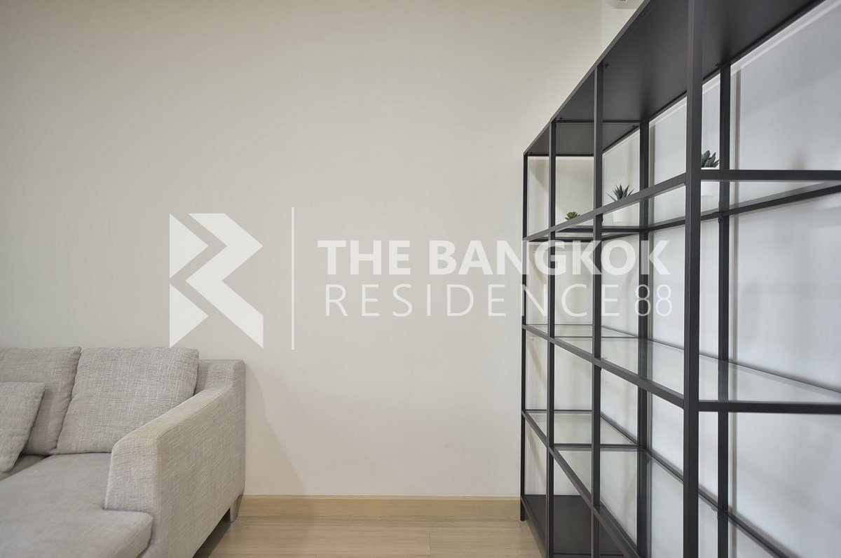 picture Life@Ladprao 18 near MRT Lat Phrao Station Move-in Ready, Just Bring Your Stuff - 4/10