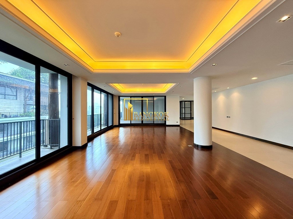 รูป Expansive 4 Bedroom Apartment For Rent in Phrom Phong - BR0631AP - รูปที่ 2/53