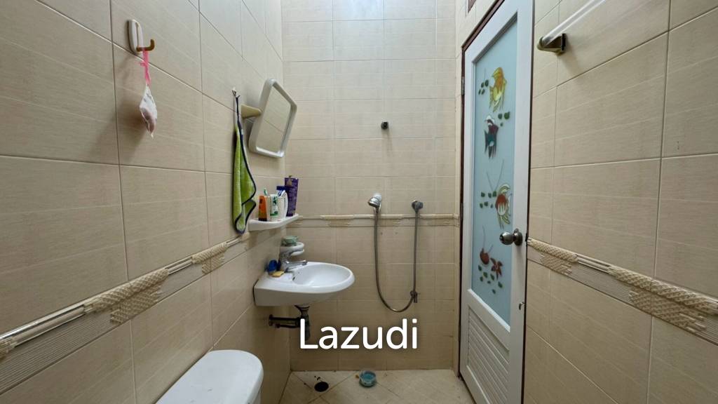 รูป ขายทาวน์เฮาส์สไตล์ทันสมัย ​​ 2 ห้องนอน ที่ แอล เค พัทยากลาง - รูปที่ 25/27