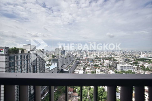 Location Near Employment, Surrounded by Lifestyles Whizdom Avenue Ratchada-Ladprao near MRT Ladprao Station