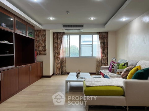 72 Sqm 1-BR Condo At Nova Atrium Pattaya, Pattaya South (ID 3368225)