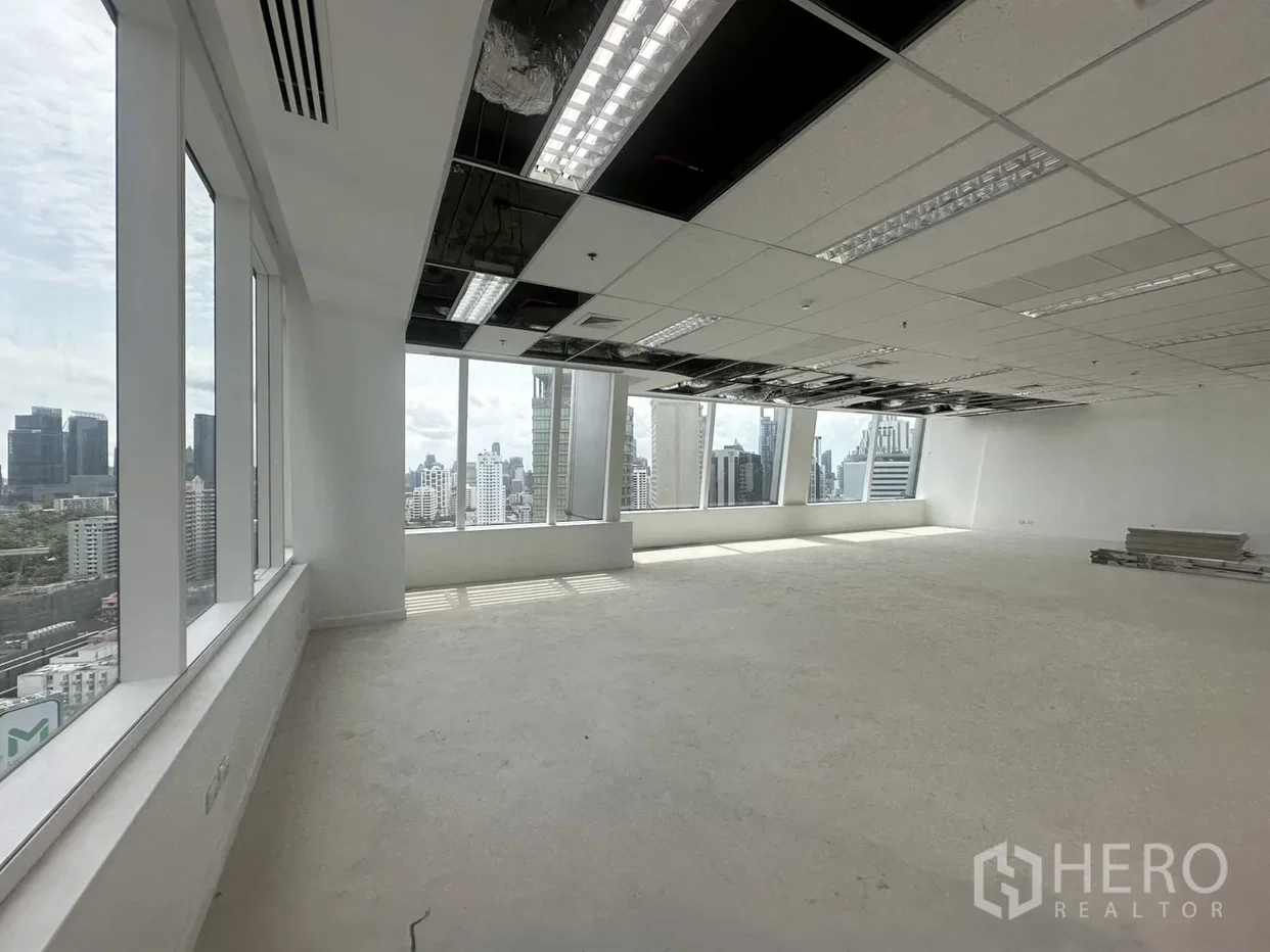 picture For Rent Office Space 126 sq.m. in Khlong Toei Nuea, Watthana, Bangkok BTS Asok - 4/10