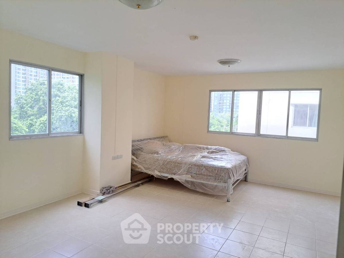 รูป คอนโด สตูดิโอ ที่ ลุมพินี เซนเตอร์ สุขุมวิท 77 ใกล้ BTS อ่อนนุช (ID 3369976) - รูปที่ 1/6