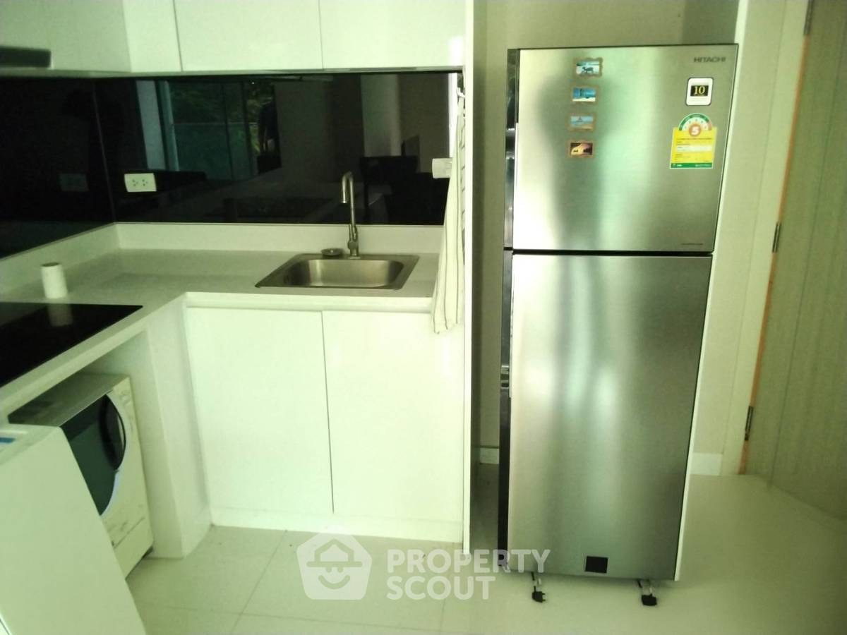 picture 47 Sqm 1-BR Condo For Sale At One Tower Pratamnak (ID 3369511) - 2/8