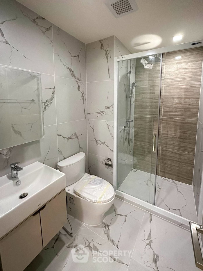 picture 2-BR Condo At Na Reva Charoennakhon Near BTS Pho Nimit (ID 3369788) - 9/10