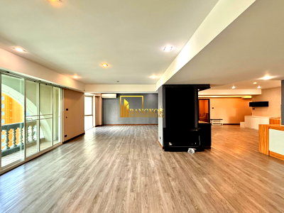 คอนโดให้เช่า : Royal Castle | Renovated 4 Bed Condo in Phrom Phong Area - BR18837CD
