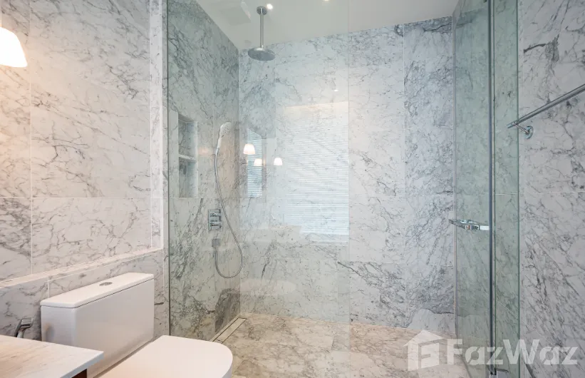 picture KHUN BY YOO, 6841188 - 9/12