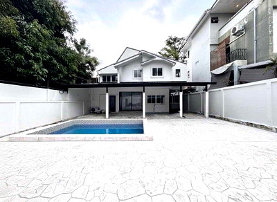 Houses for rent MRT Ratchadaphisek : 5-BR Villa near MRT Sutthisan (ID 3369902)
