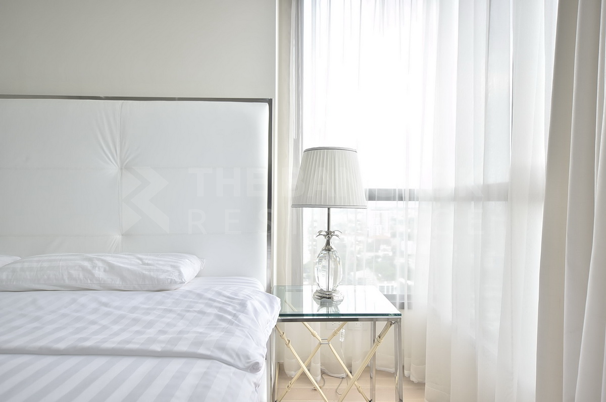 picture HQ By Sansiri  Luxury Condo at Special Price - 10/10