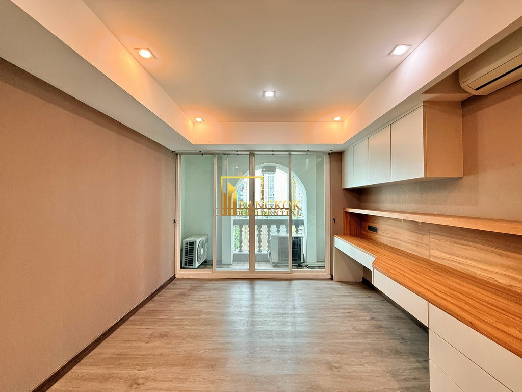 picture Royal Castle | Renovated 4 Bed Condo in Phrom Phong Area - BR18837CD - 31/50