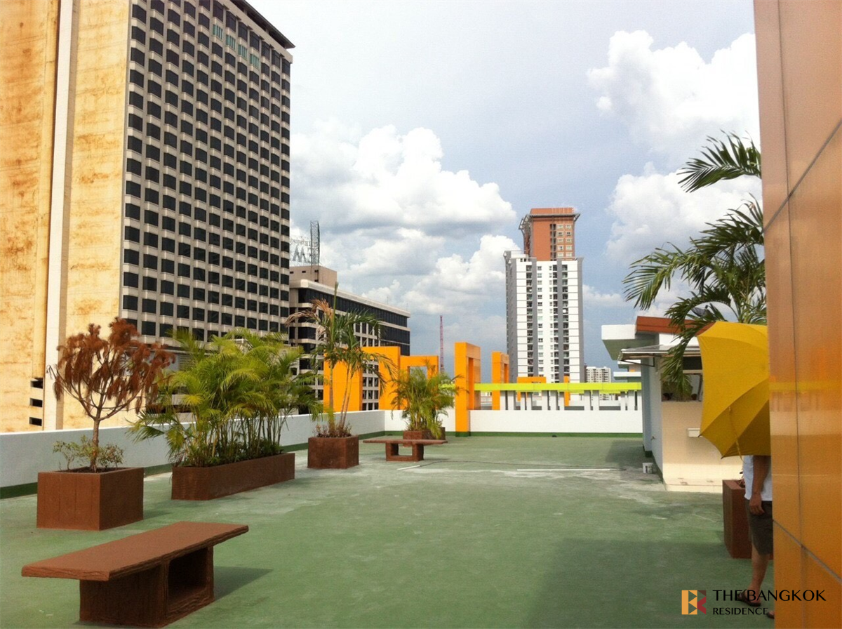 picture Move-in Ready, Just Bring Your Stuff Emerald Residence Ratchada near MRT Huai Khwang Station - 5/9