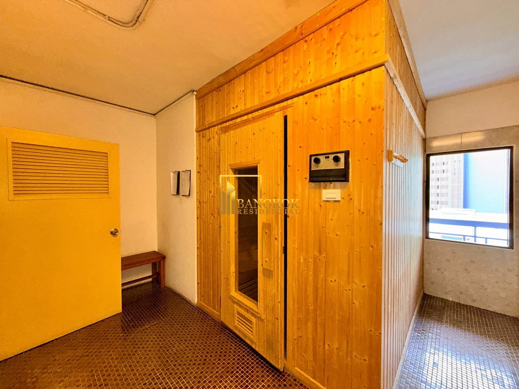 picture Royal Castle | Renovated 4 Bed Condo in Phrom Phong Area - BR18837CD - 43/50