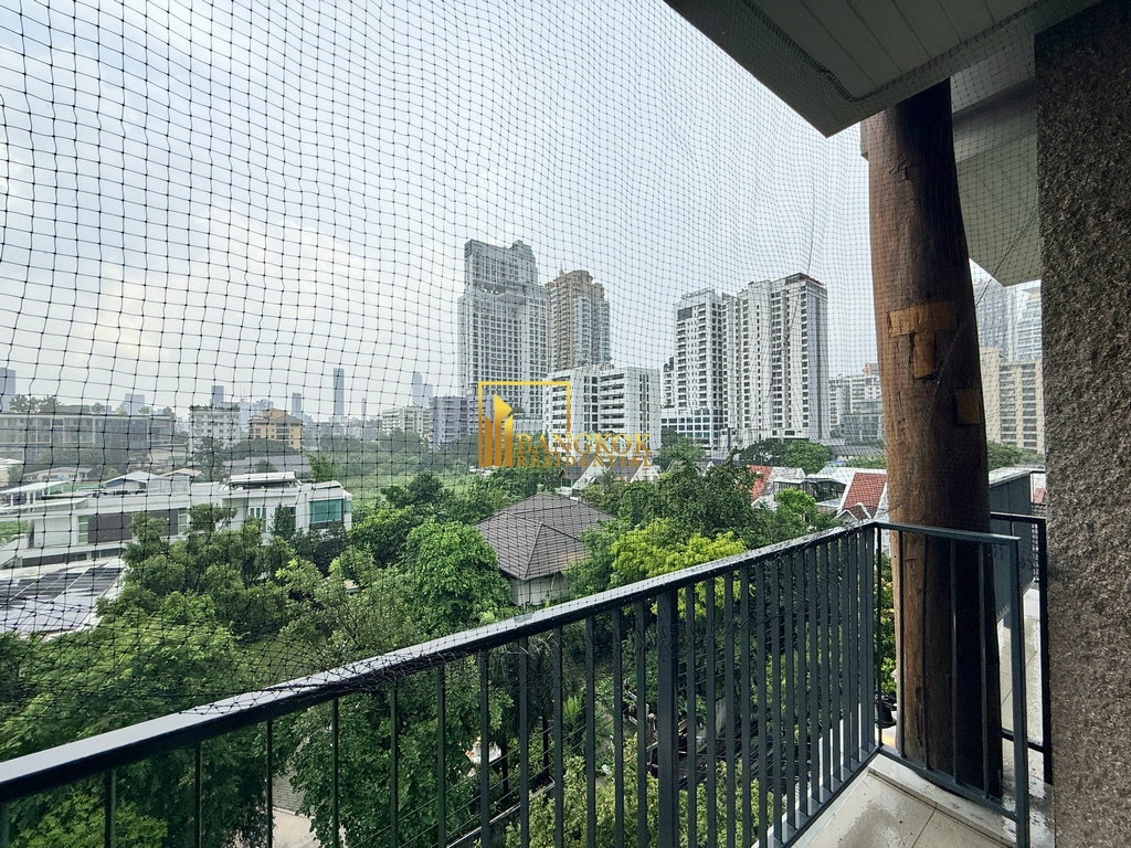 รูป Expansive 4 Bedroom Apartment For Rent in Phrom Phong - BR0631AP - รูปที่ 24/53